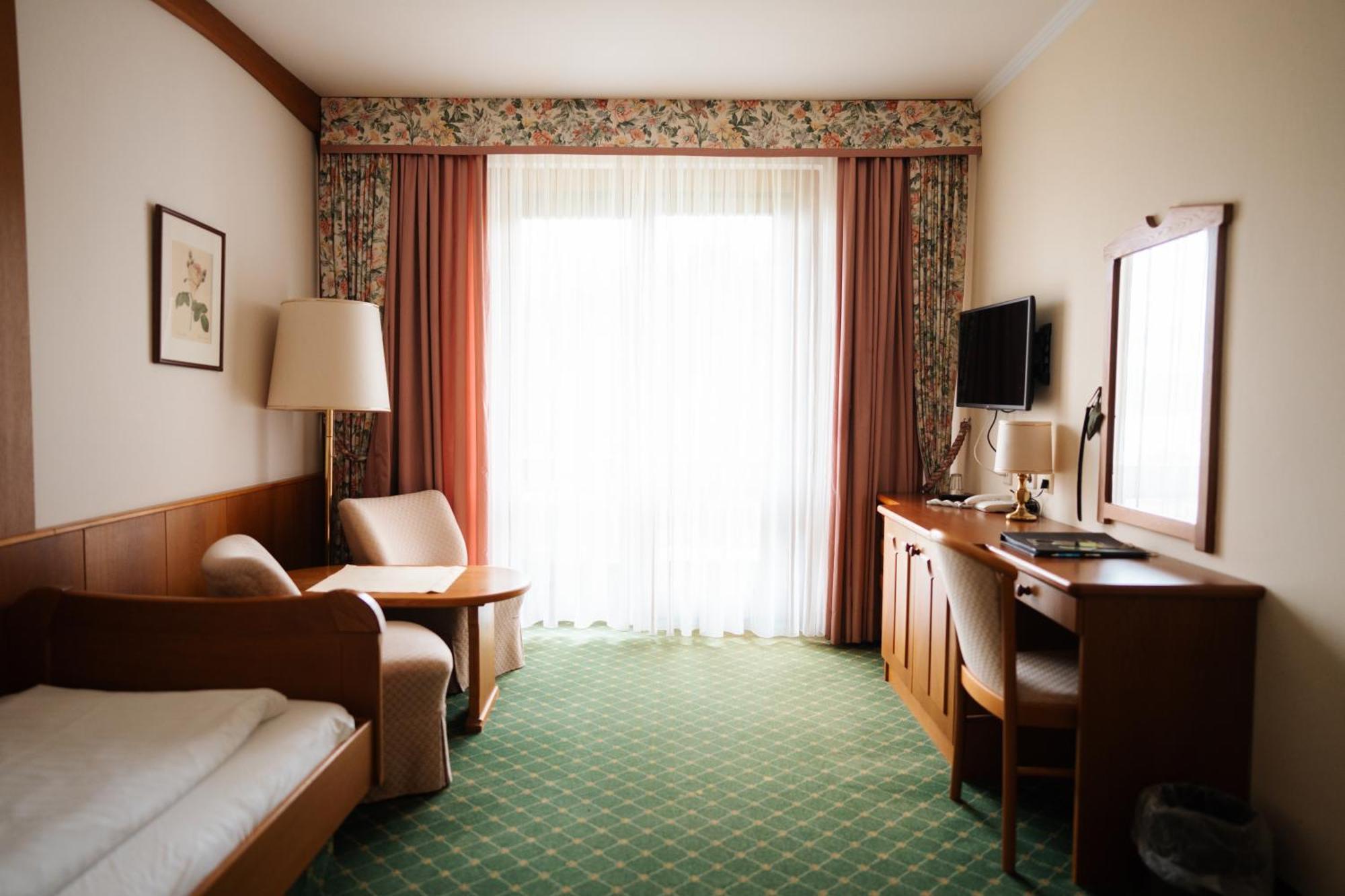Seehotel Ressmann Drobollach am Faakersee Bagian luar foto